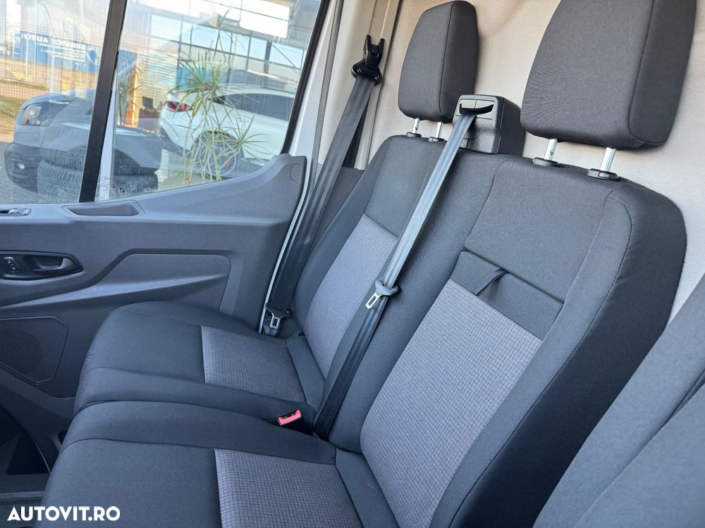 Ford Transit 350 2.0 EcoBlue 130 CP L3H2 Kombi FWD Trend - 18