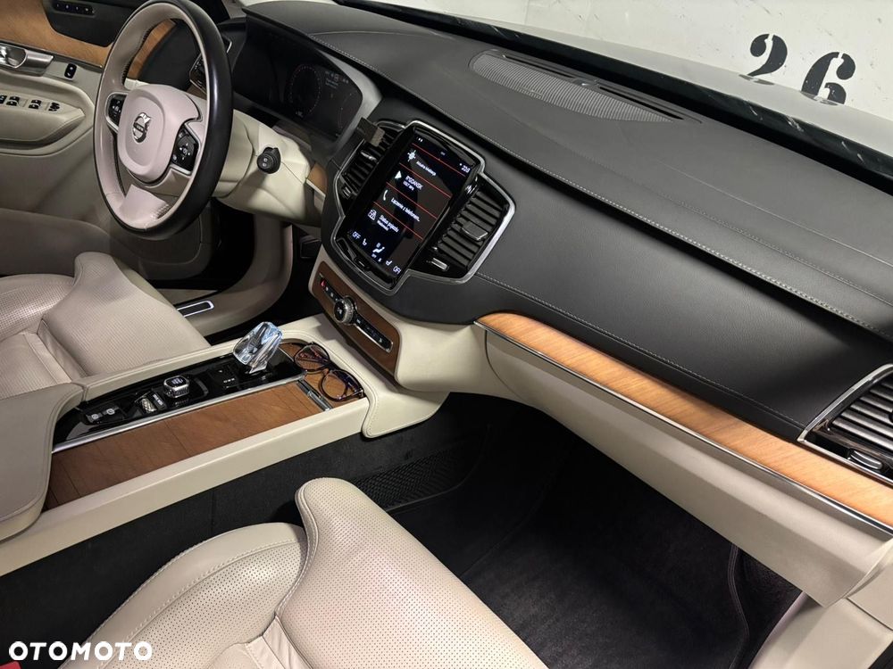 Volvo XC 90 - 5