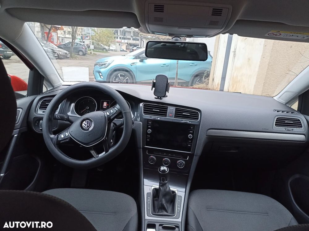 Volkswagen Golf 1.6 TDI SCR Comfortline - 21