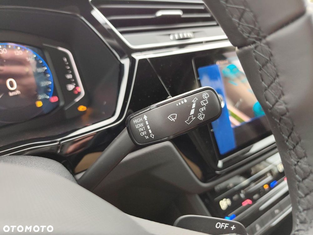 Volkswagen Touran 1.5 TSI EVO Highline DSG - 23