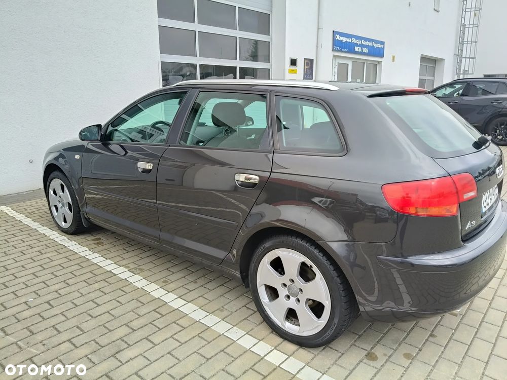 Audi A3 Sportback - 4