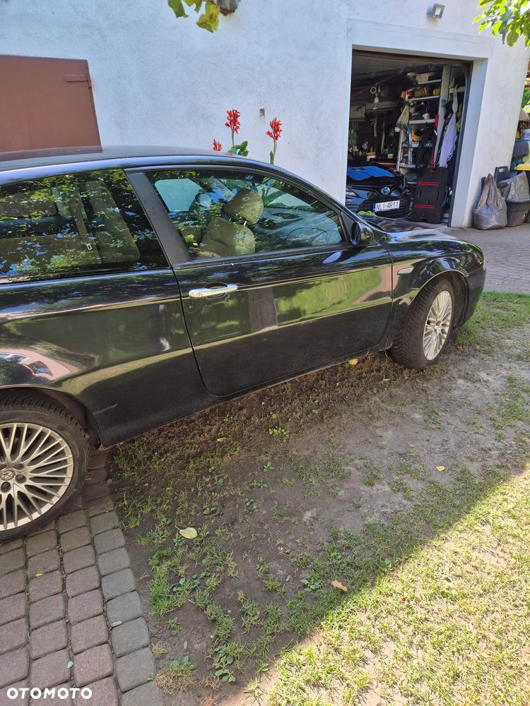 Alfa Romeo 147 1.9 JTD 8V M-Jet DPF AMICA - 2
