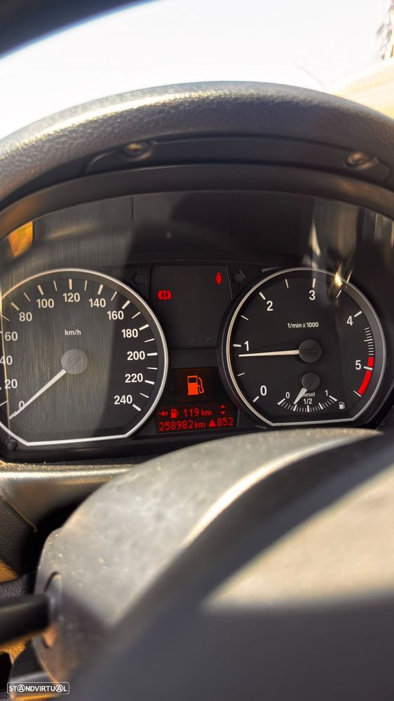 BMW 118 d - 11