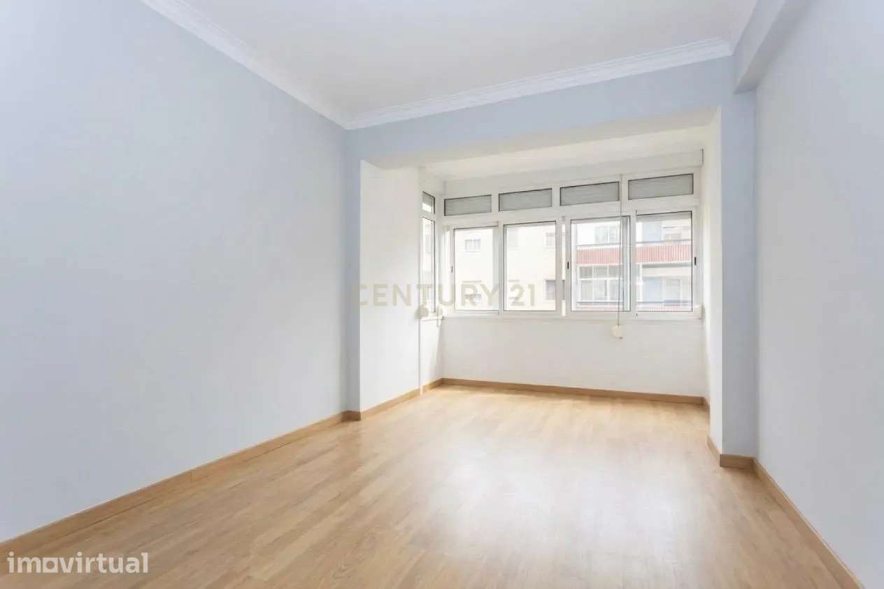 T2 Totalmente Remodelado, Queluz. - Grande imagem: 3/11