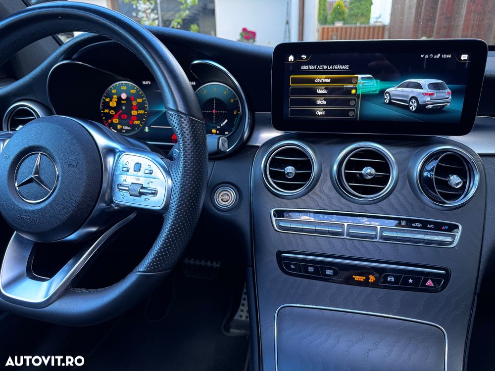 Mercedes-Benz GLC - 11