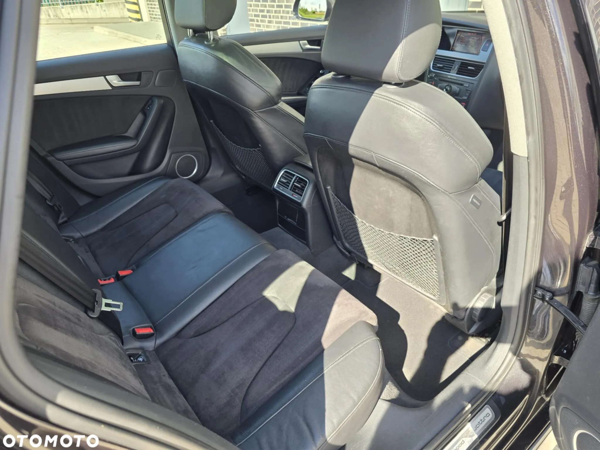 Audi A4 Allroad 2.0 TDI Quattro - 29