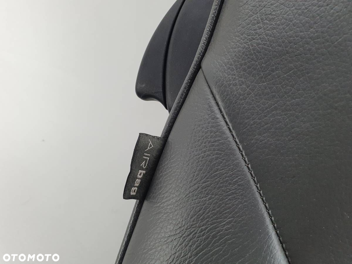 FOTEL PRAWY PRZÓD SKÓRA PASAŻERA EUROPA FIAT CROMA PODUSZKA AIRBAG - 4