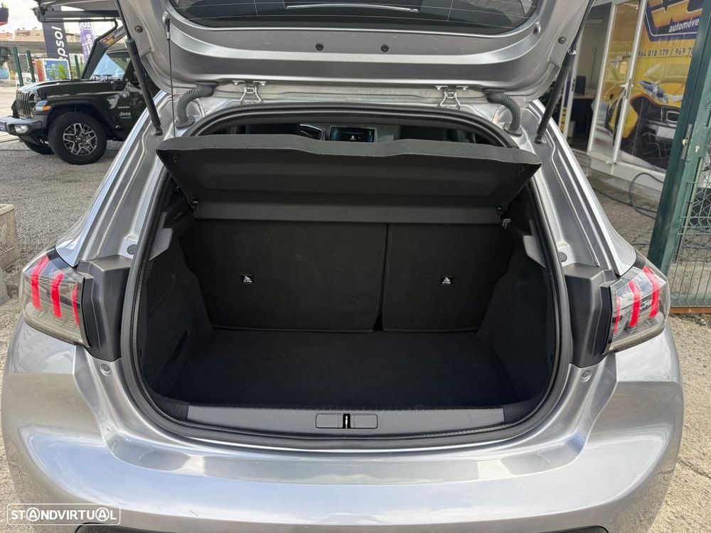 Peugeot e-208 50 kWh GT - 46