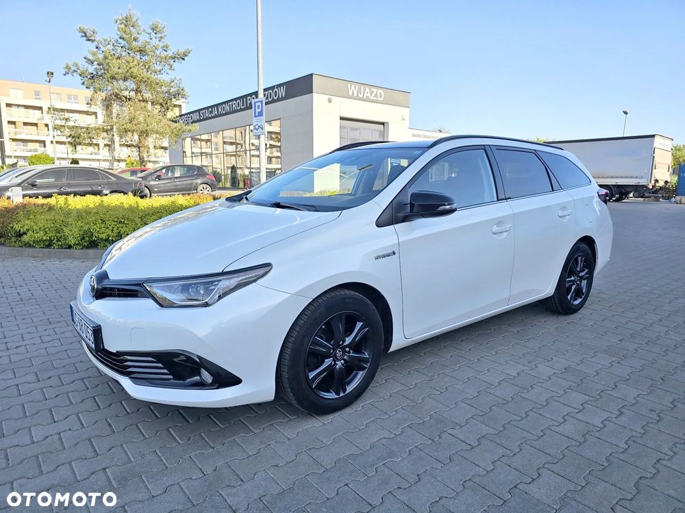 Toyota Auris Hybrid 135 Prestige - 10
