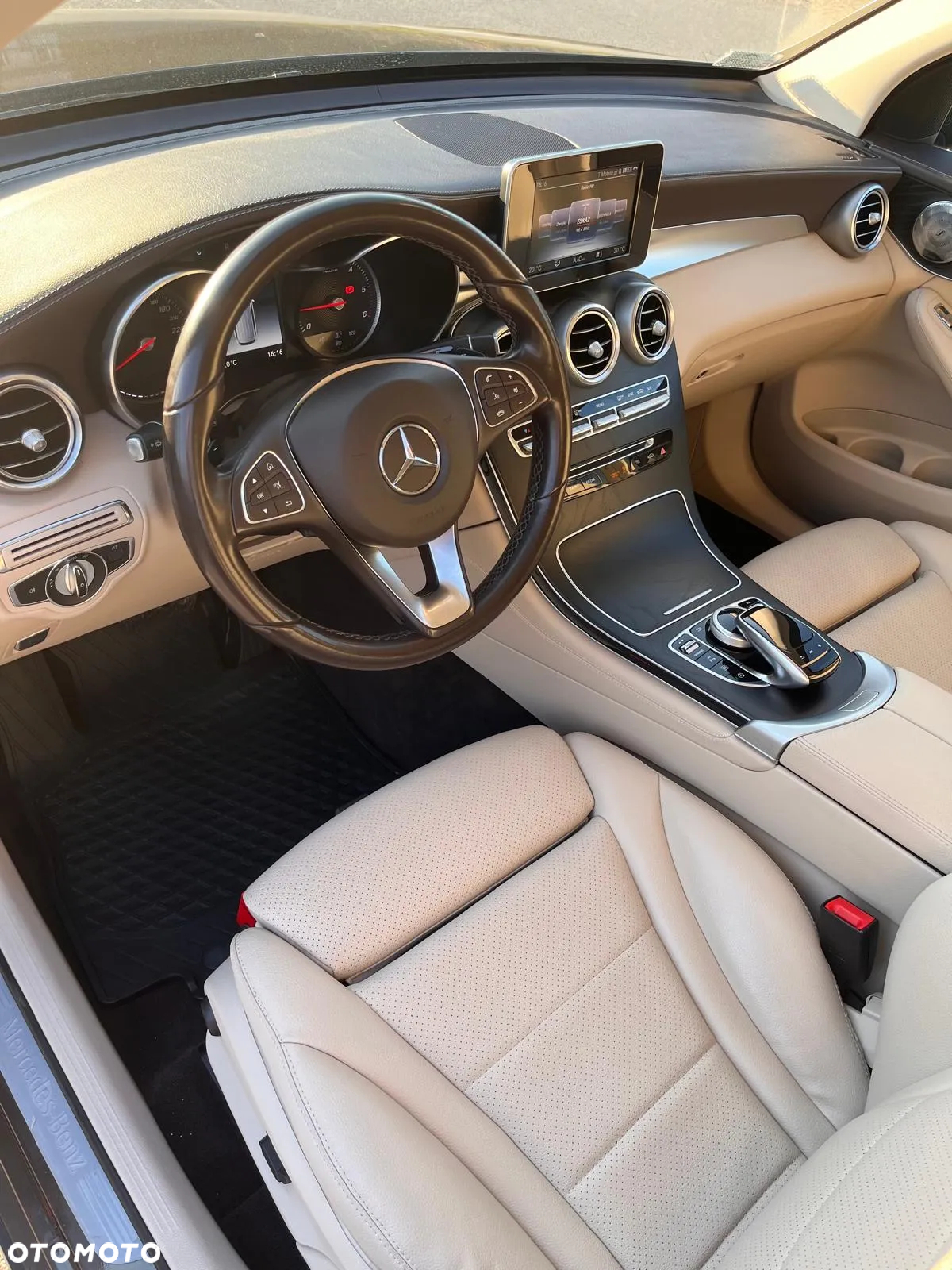 Mercedes-Benz GLC 220 d 4-Matic - 10