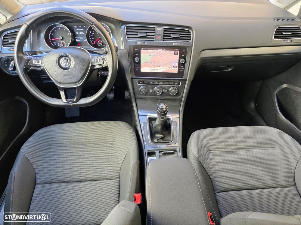 VW Golf 1.0 TSI Confortline - 29