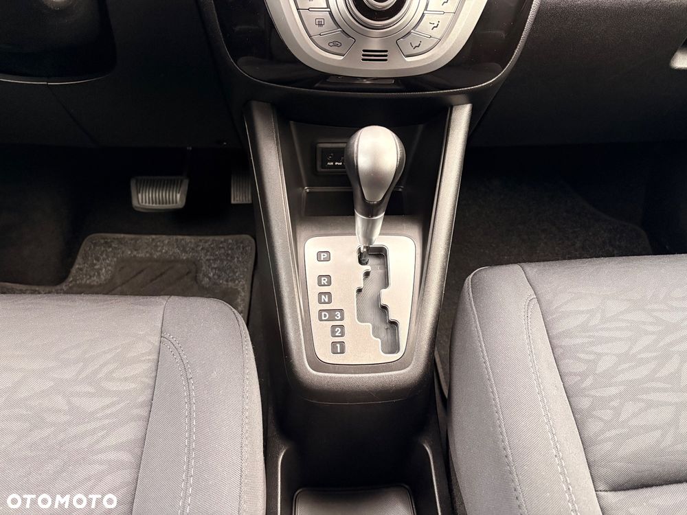 Hyundai ix20 1.6 Premium - 23