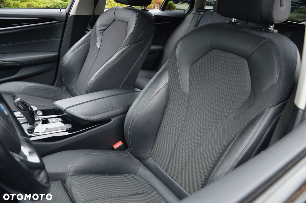 BMW Seria 5 520d xDrive Sport Line sport - 20