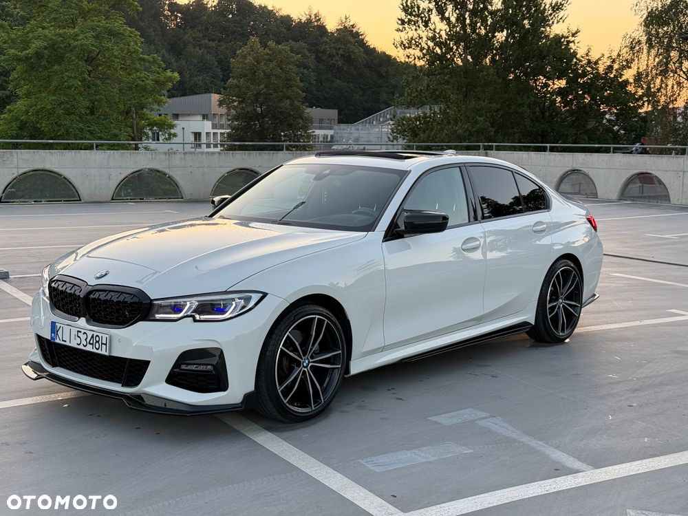 BMW Seria 3 330i xDrive M Sport - 2