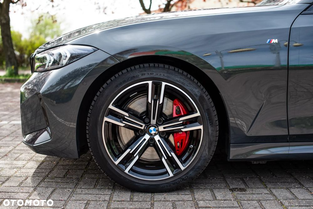 BMW Seria 3 330d xDrive Advantage - 11