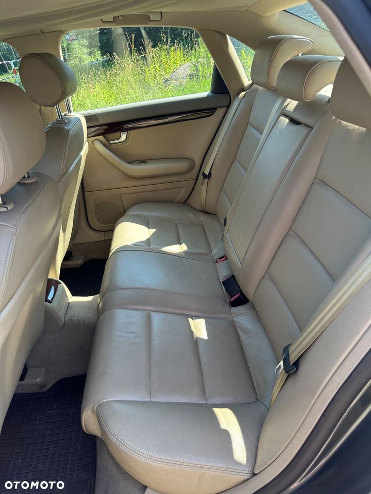 Audi A4 Limousine 3.0 TDI DPF quattro - 12