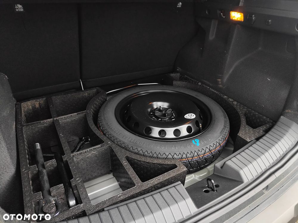 Dacia Duster 1.8 Full Hybrid 155 Journey MMT - 29