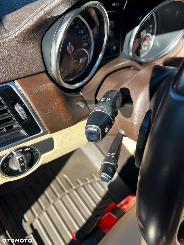 Mercedes-Benz GLE 350 d 4-Matic - 23