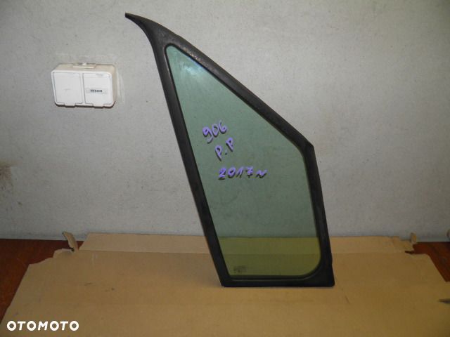 SZYBA PRAWA SPRINTER 906 - 2
