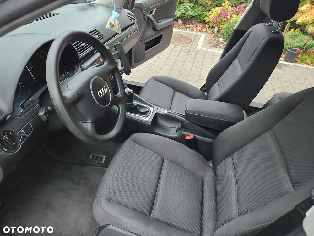 Audi A4 Limousine - 24