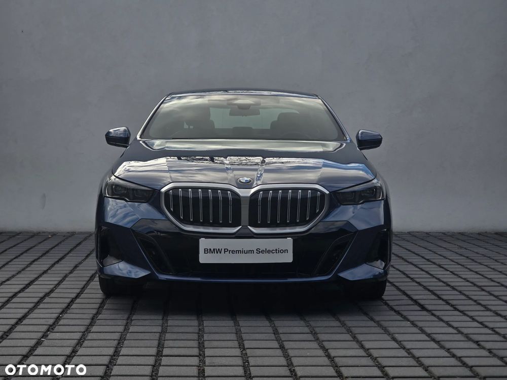 BMW Seria 5 520d xDrive mHEV M Sport - 6