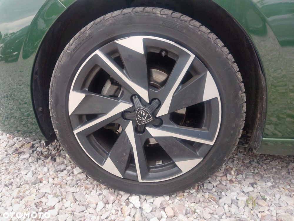 Peugeot 308 1.2 PureTech Allure S&S EAT8 - 11