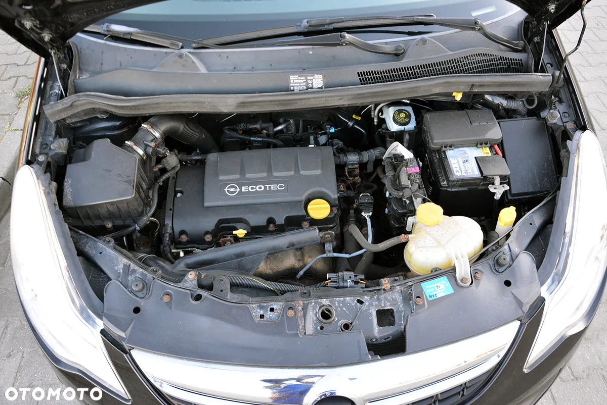 Opel Corsa 1.4 16V Satellite - 7