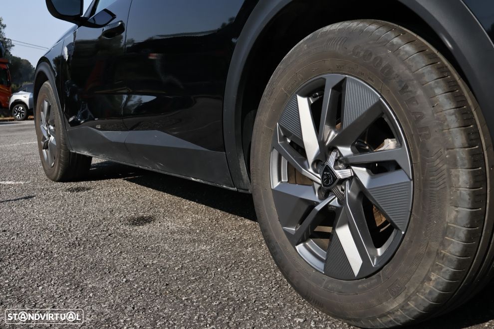Peugeot 408 1.2 Hybrid Allure e-DCS6 - 5