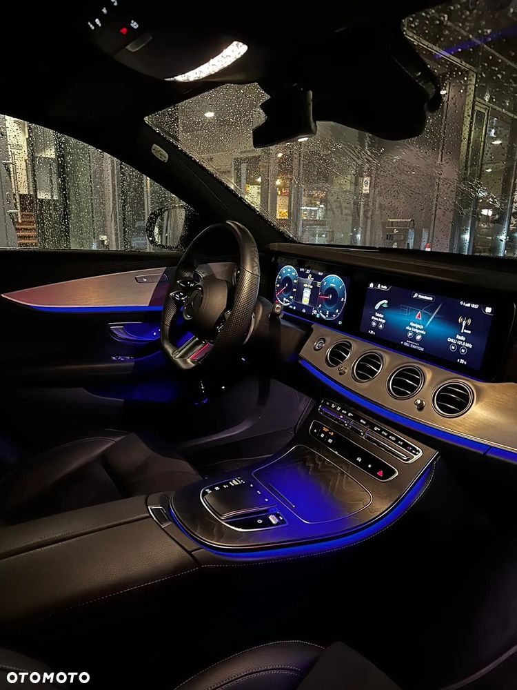 Mercedes-Benz Klasa E - 9