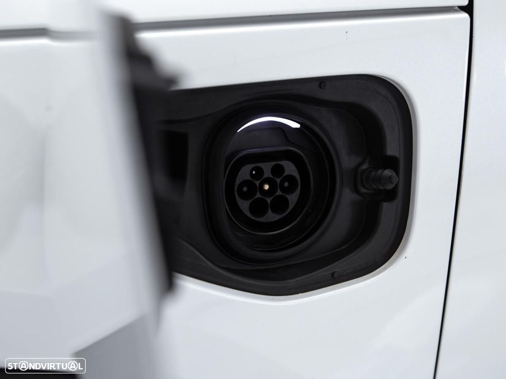 Volvo XC 40 1.5 T4 PHEV R-Design — fotografia 15