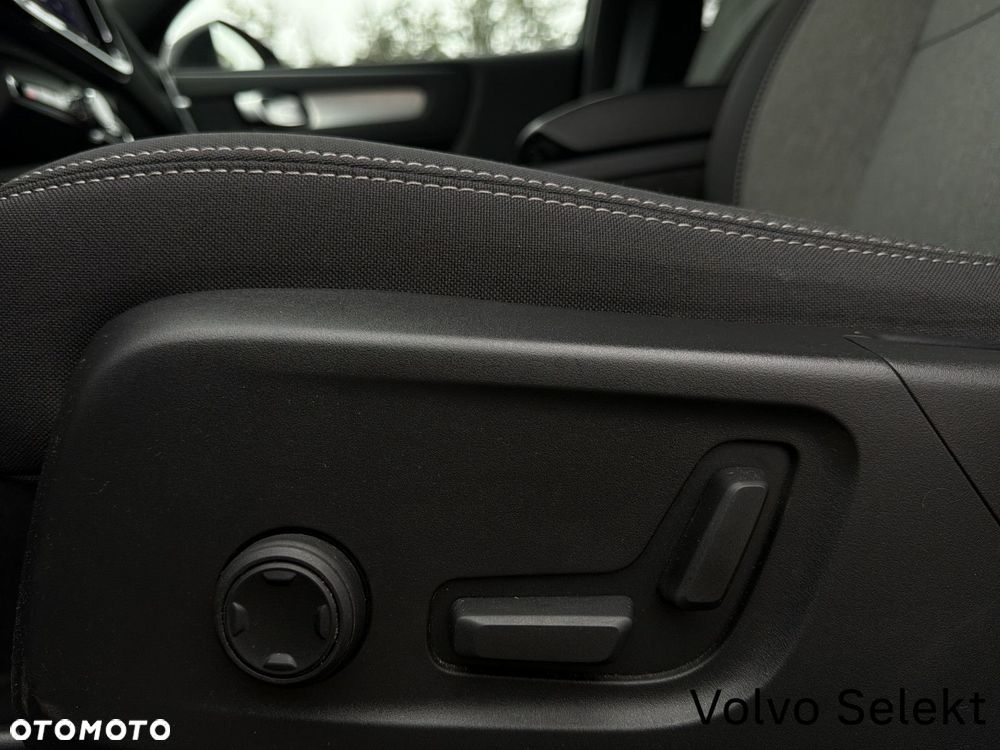 Volvo XC 40 - 33