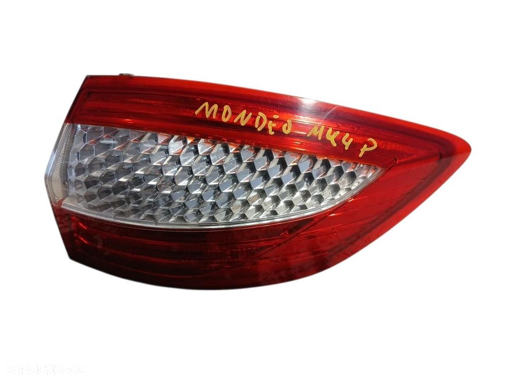 LAMPA PRAWA TYLNA TYŁ FORD MONDEO MK4 KOMBI 7S71-13404-B MONDEO MK4 KOMBI - 1
