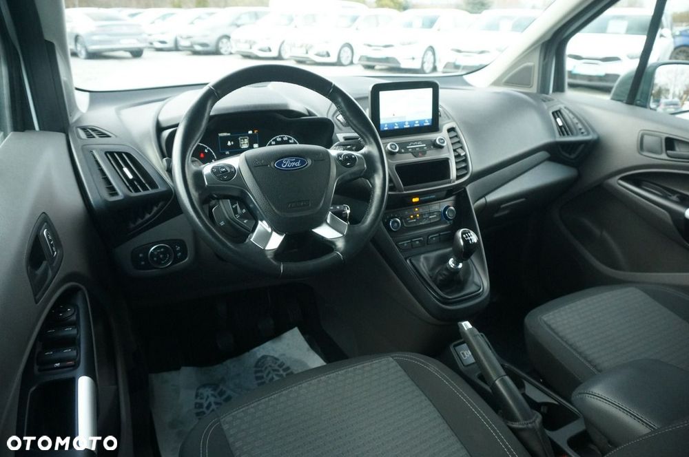 Ford Transit Connect - 17