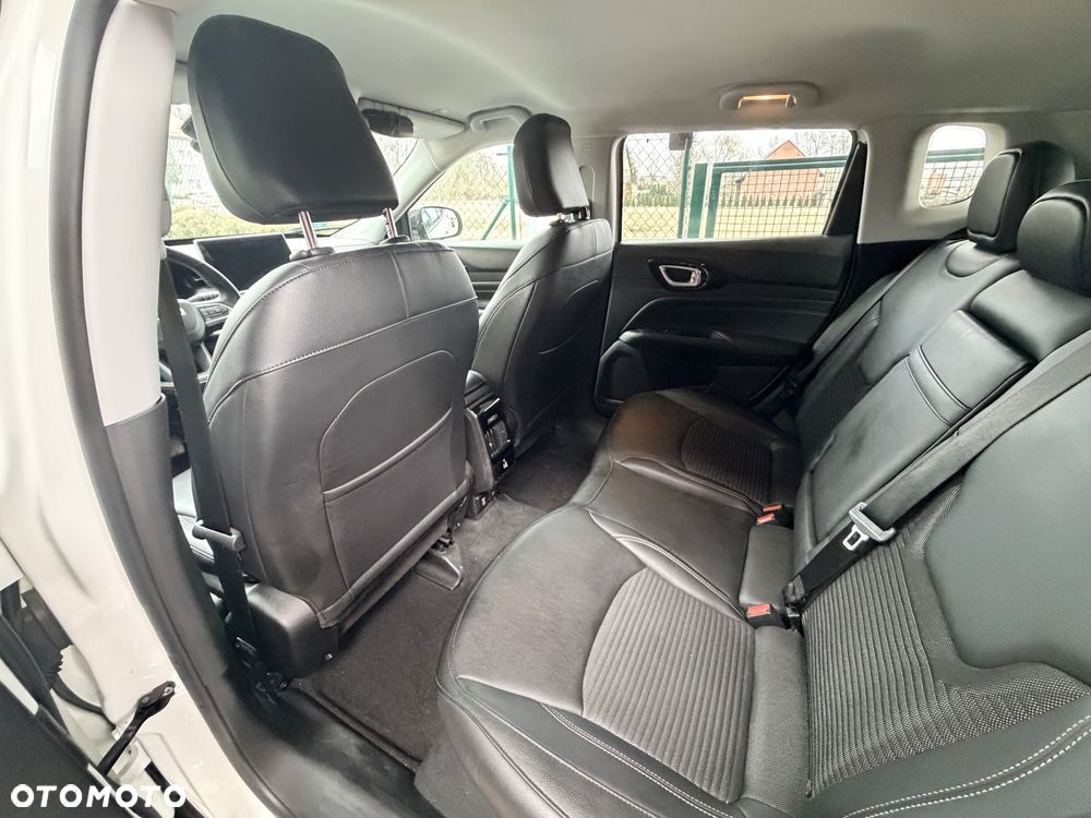 Jeep Compass 1.3 TMair Limited FWD S&S DDCT - 12