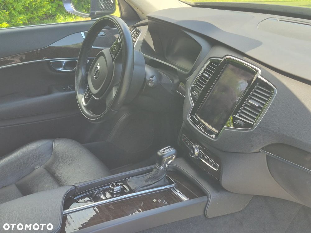 Volvo XC 90 D5 AWD Momentum - 13