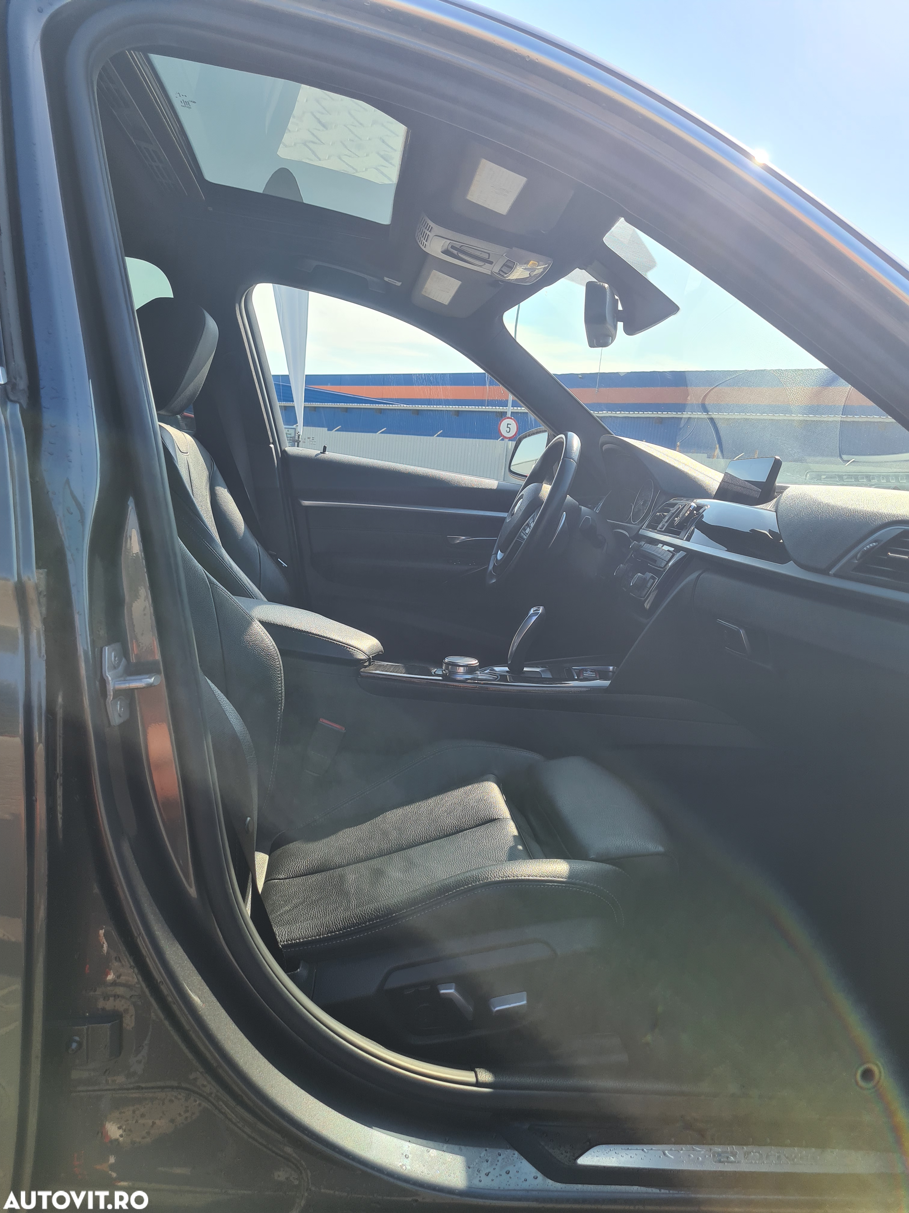 BMW Seria 3 330e Aut. Sport Line - 10