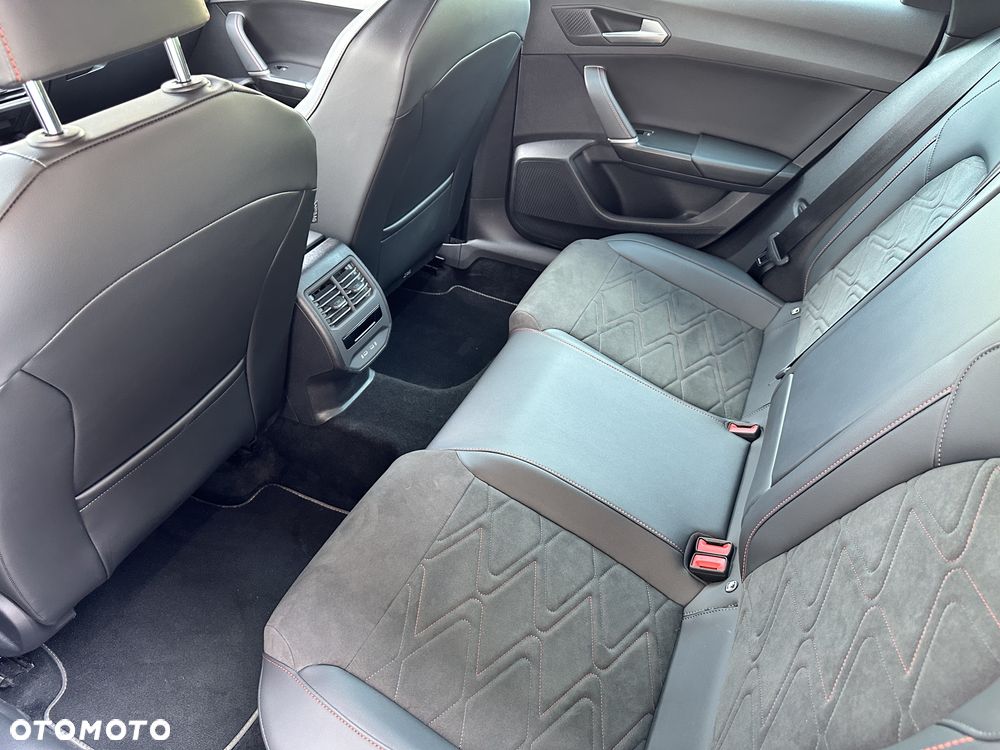 Seat Leon Sportstourer 1.5 eTSI FR DSG - 28