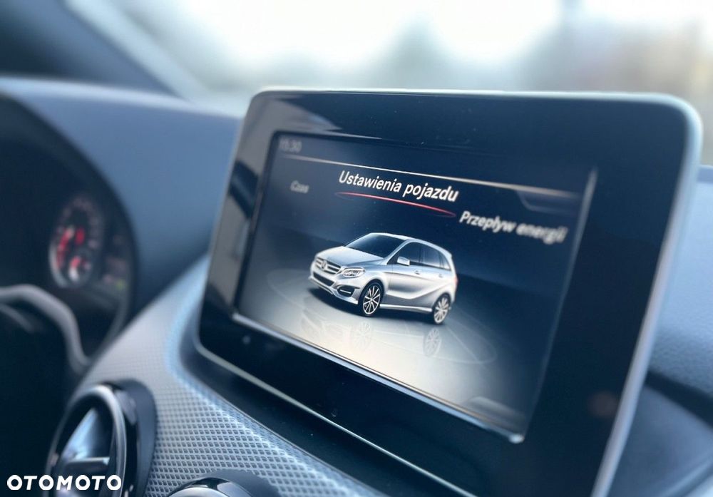 Mercedes-Benz Klasa B - 32