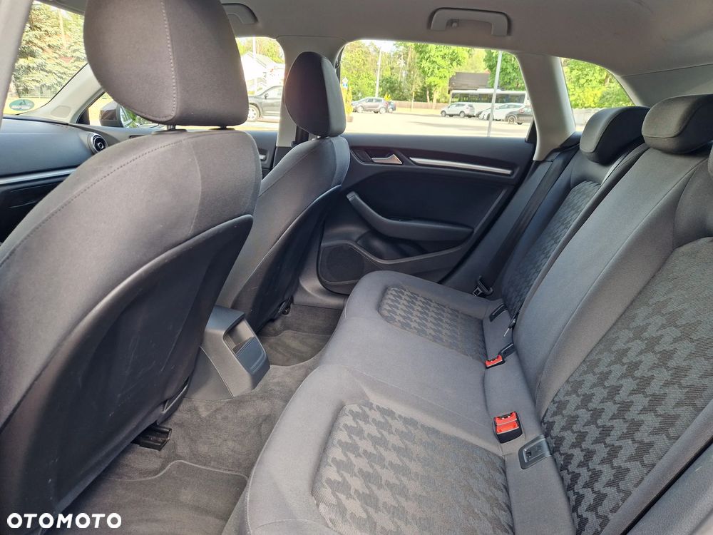Audi A3 Sportback - 23