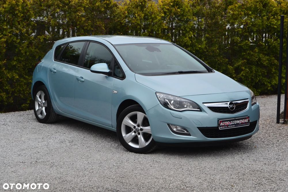 Opel Astra 1.4 EcoFLEX Design Edition - 3