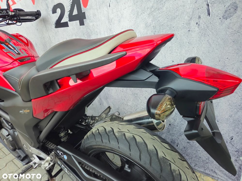 Honda NC - 17