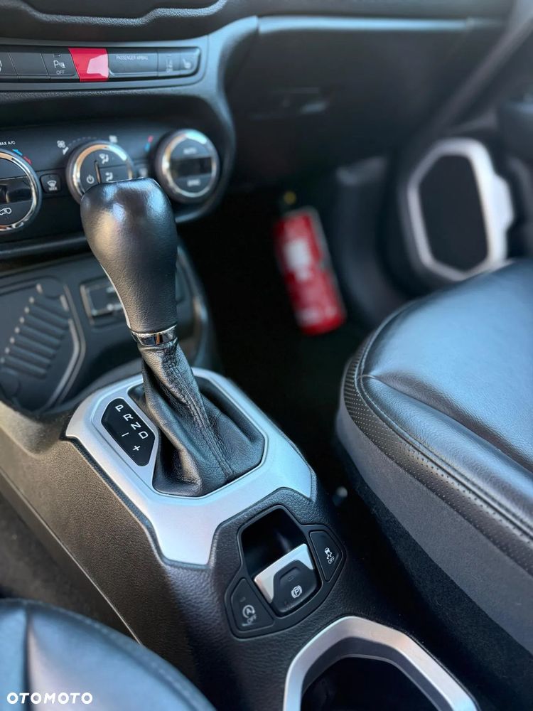 Jeep Renegade 1.6 MultiJet DSG Limited - 8