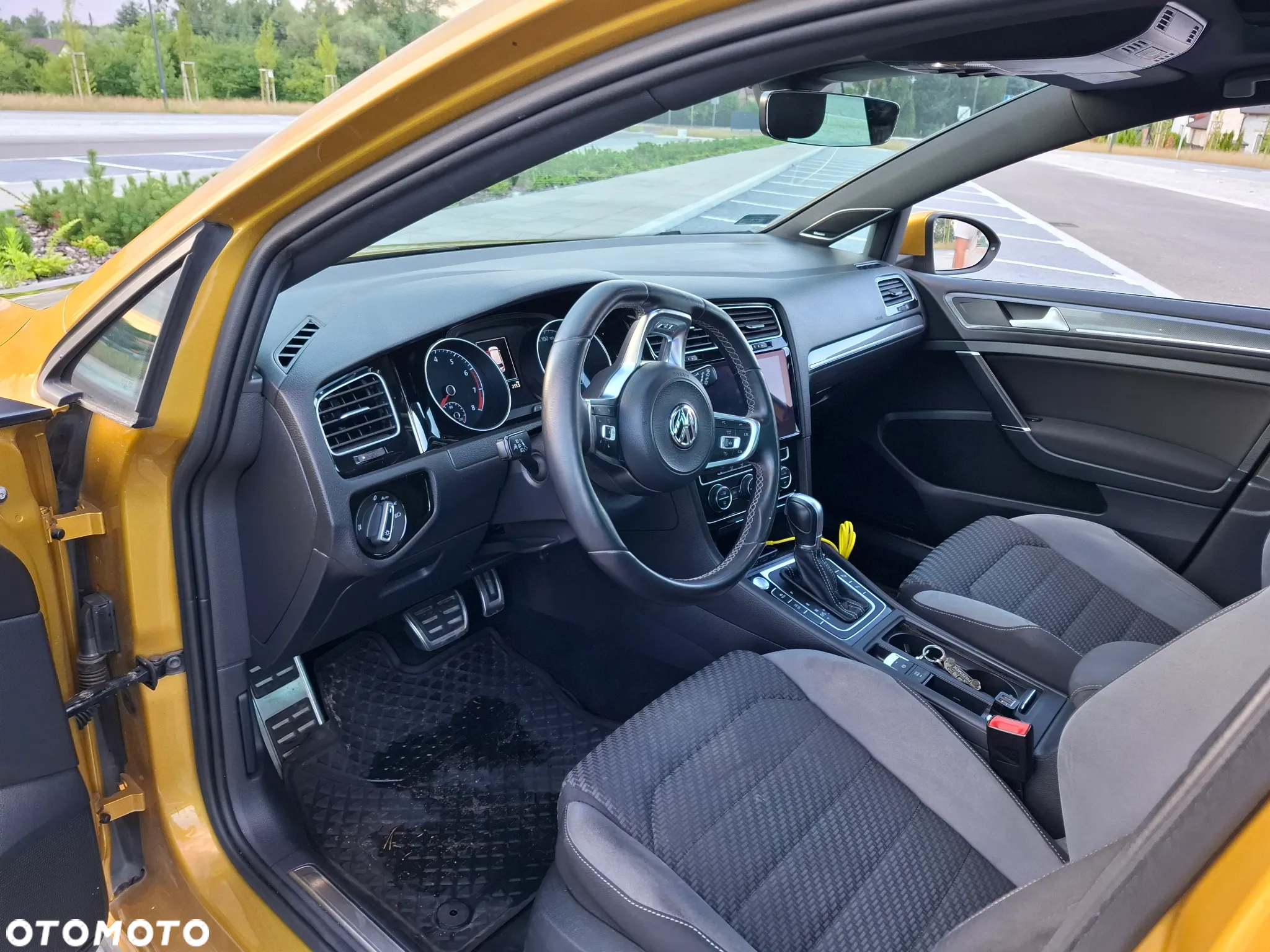 Volkswagen Golf - 17