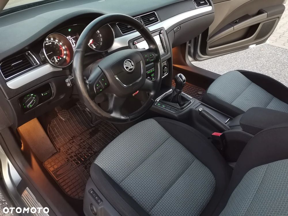 Skoda Superb 1.6 TDI Exclusive - 12