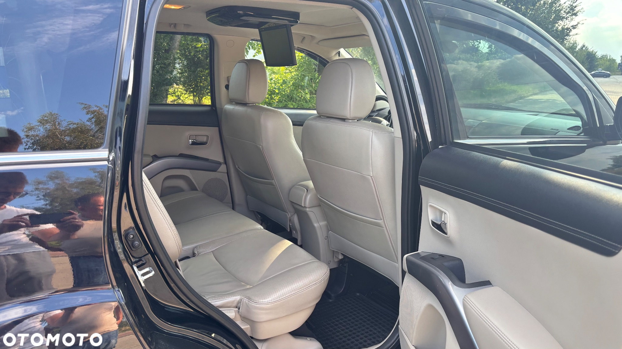 Mitsubishi Outlander 2.0 DID Intense + - 14