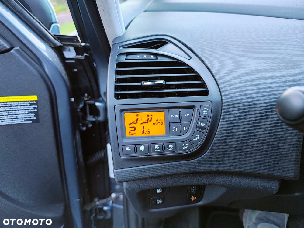 Citroën C4 Picasso 2.0 HDi FAP Exclusive - 16