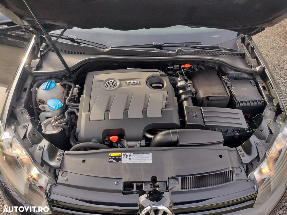 Volkswagen Golf 1.6 TDI DPF Style - 11