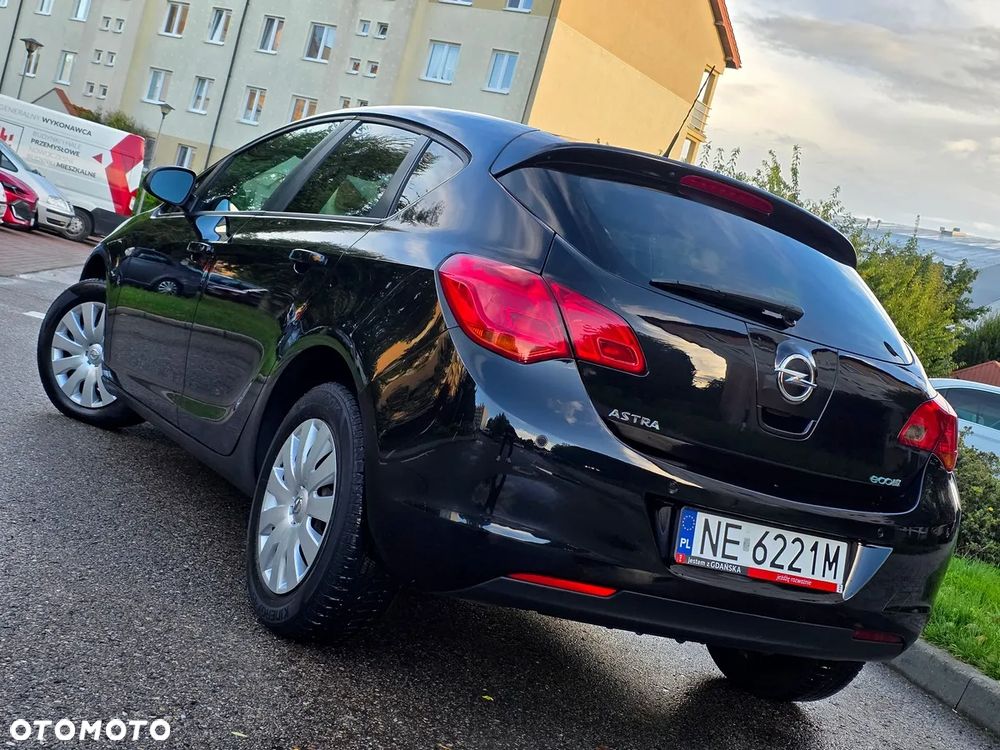 Opel Astra 1.4 Essentia - 3