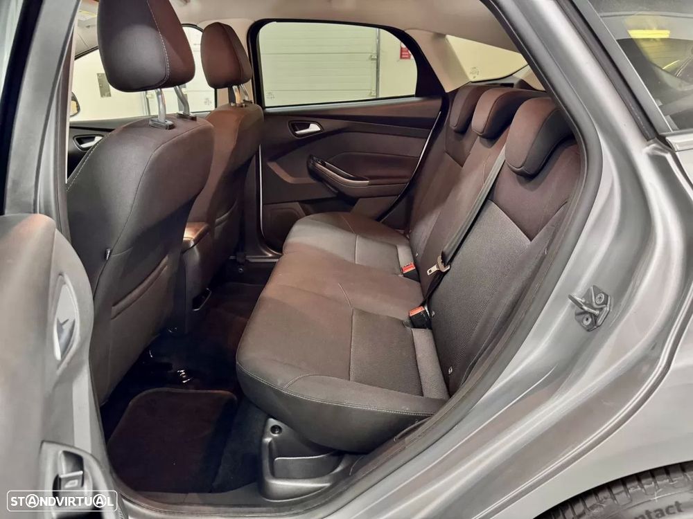 Ford Focus 1.0 EcoBoost S&S ACTIVE X - 40