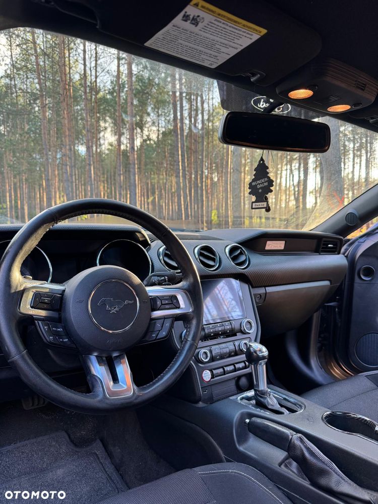 Ford Mustang 3.7 V6 - 10